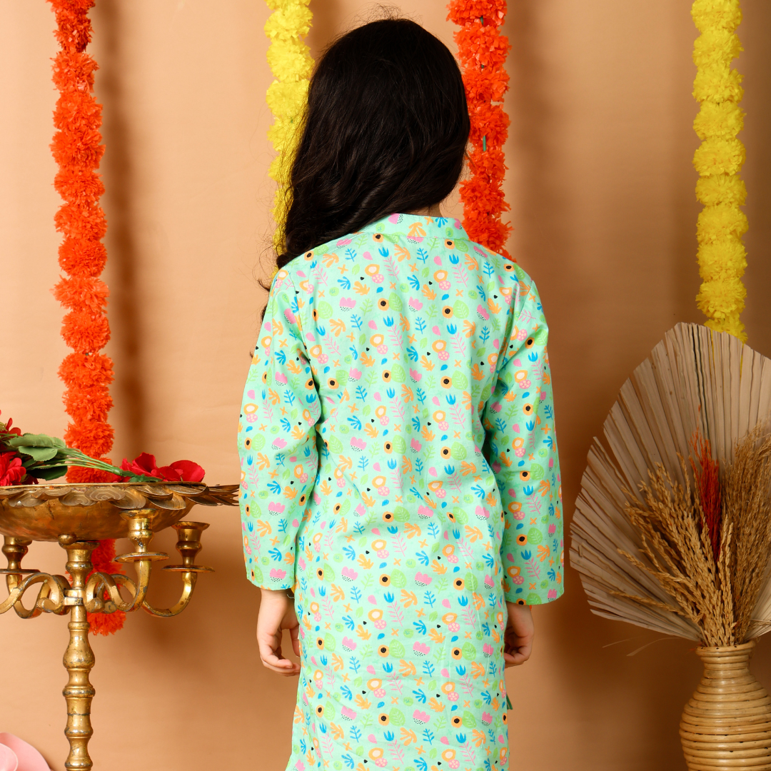 Flower Pop Kurta Set