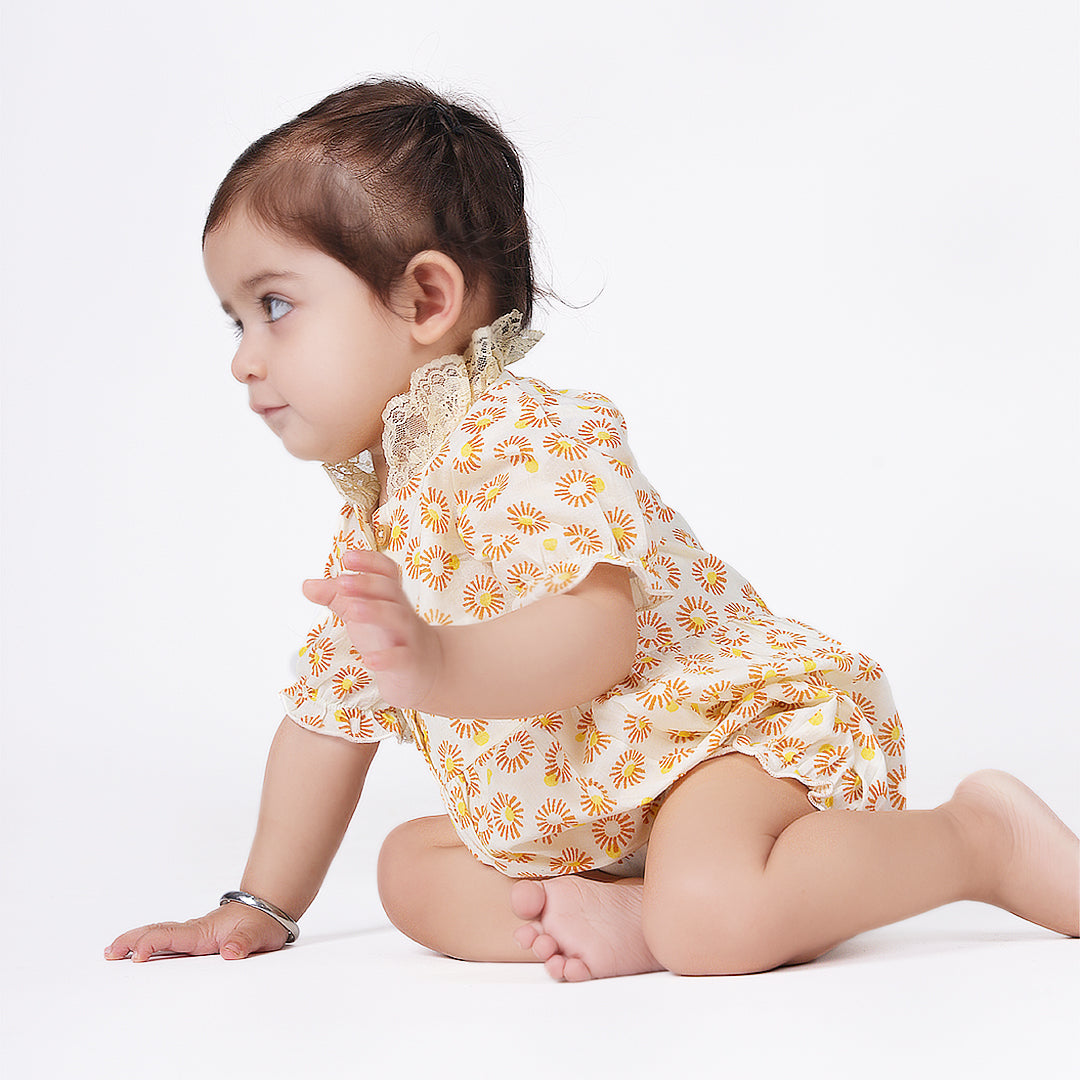 Jumpsuit with lace collar in Sunflower