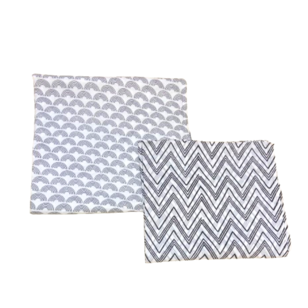 Bundle of Chevron Black & White and Inlove Waves & Sommer in Black & White Muslin Swaddle