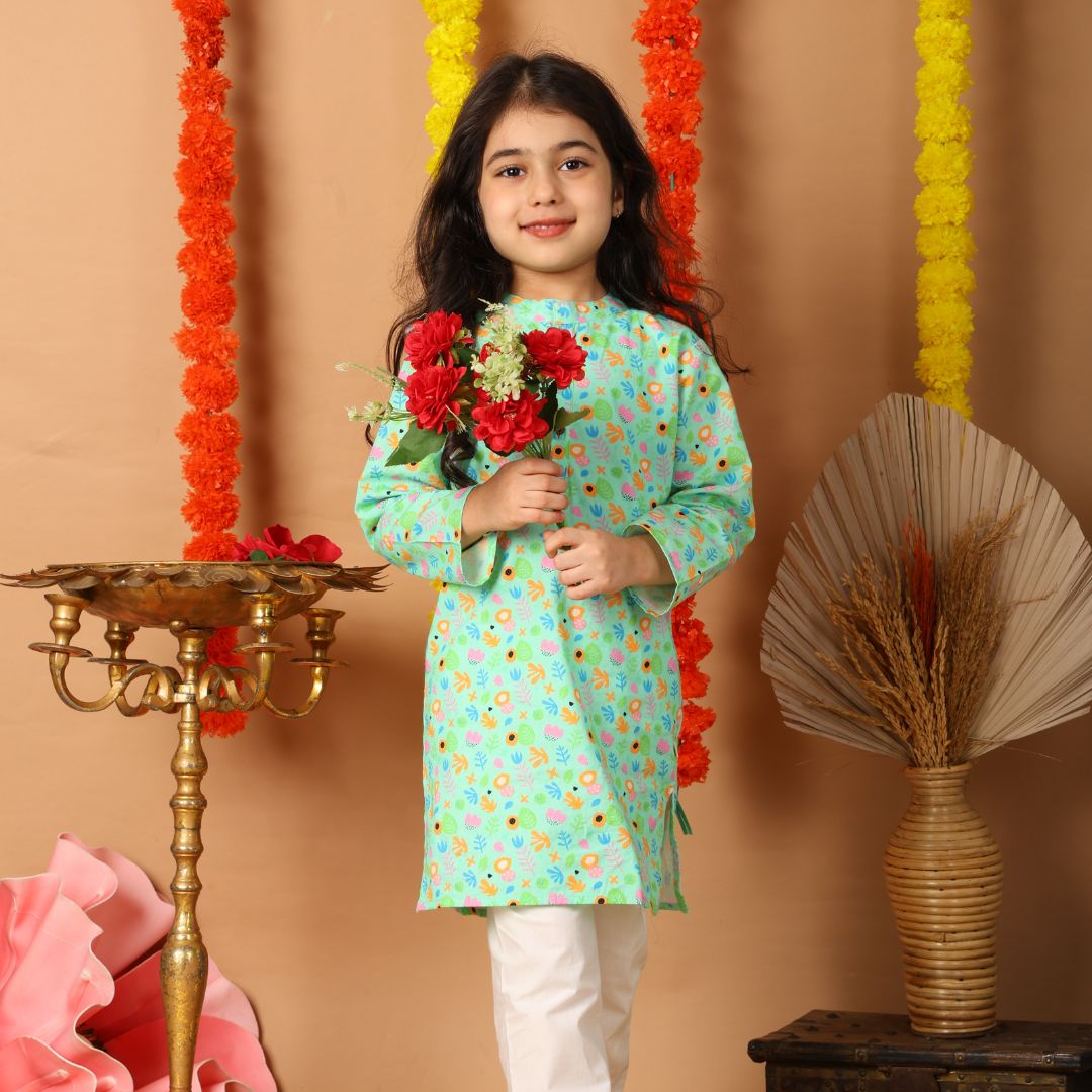 Flower Pop Kurta Set