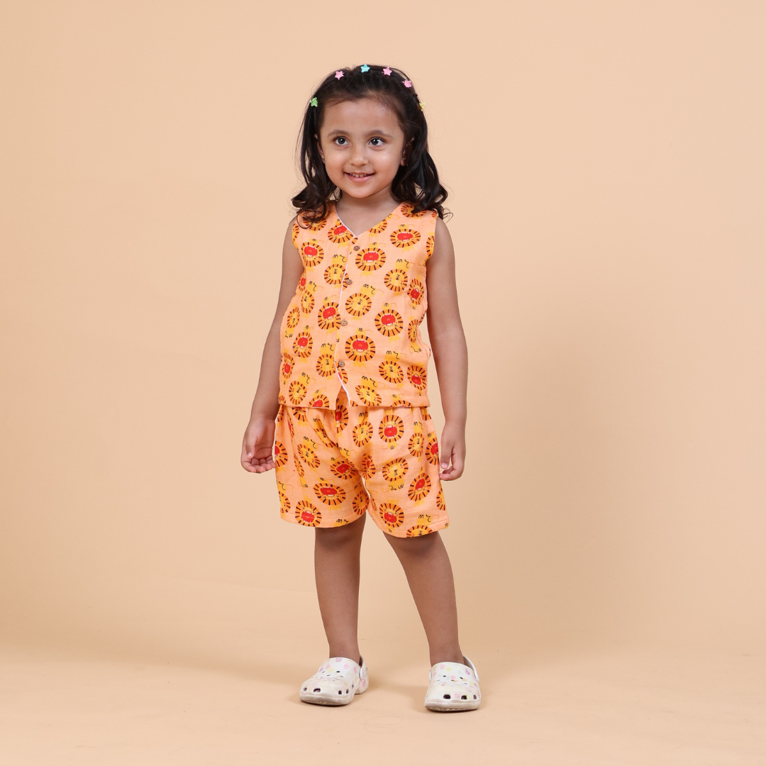 Lion Muslin Jhabla Top with Shorts