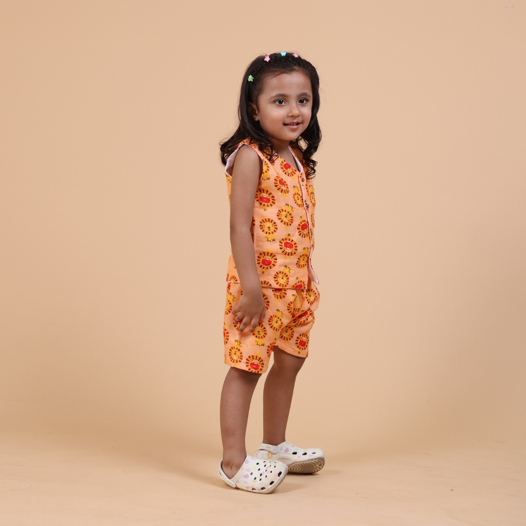 Lion Muslin Jhabla Top with Shorts