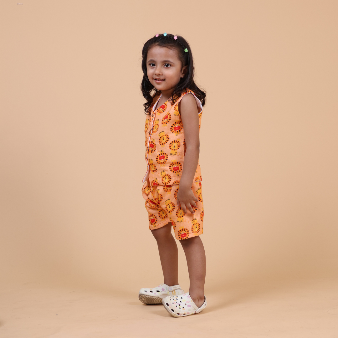 Lion Muslin Jhabla Top with Shorts