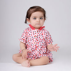 Jumpsuit with lace collar in Strawberry