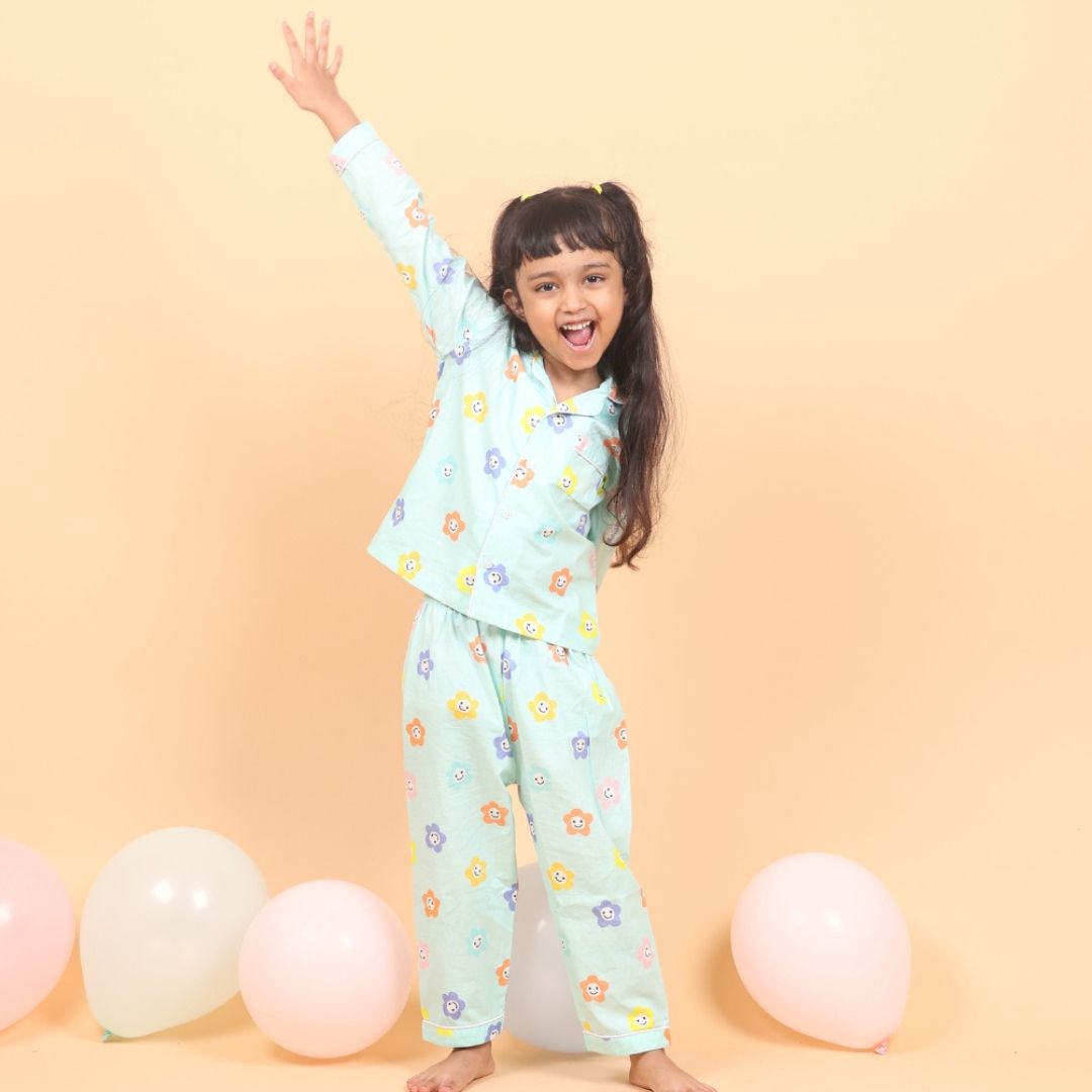 Mama &amp; Peaches Smiley Flower Full Sleeve Night Suit