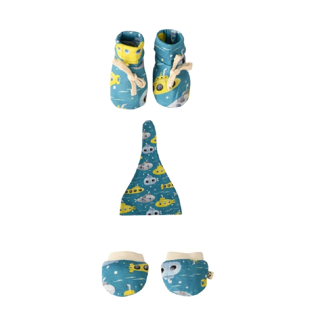 Combo of Up Periscope Knot Hat, Booties &amp; Mittens